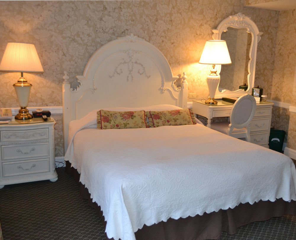 Perry Hotel Petoskey Bagian luar foto