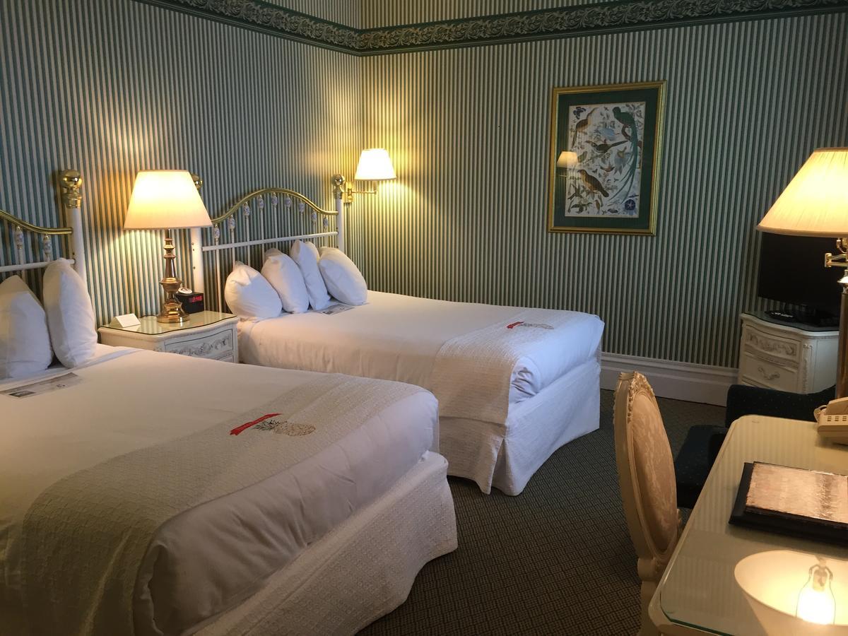 Perry Hotel Petoskey Bagian luar foto