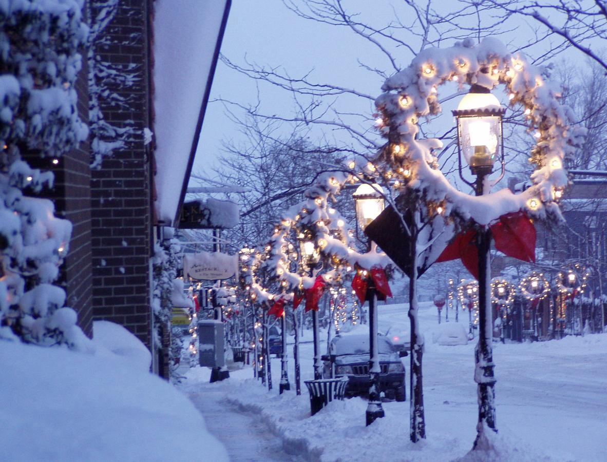 Perry Hotel Petoskey Bagian luar foto