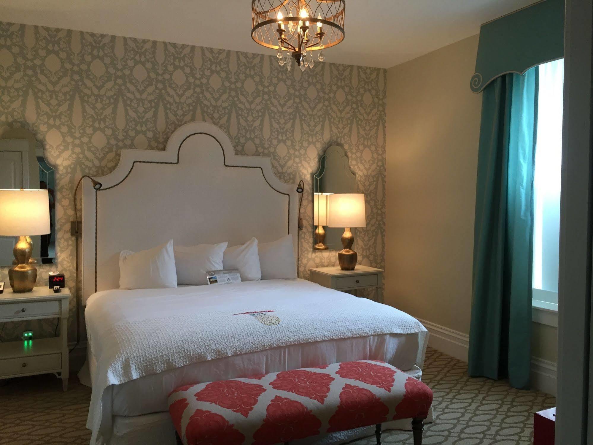 Perry Hotel Petoskey Bagian luar foto