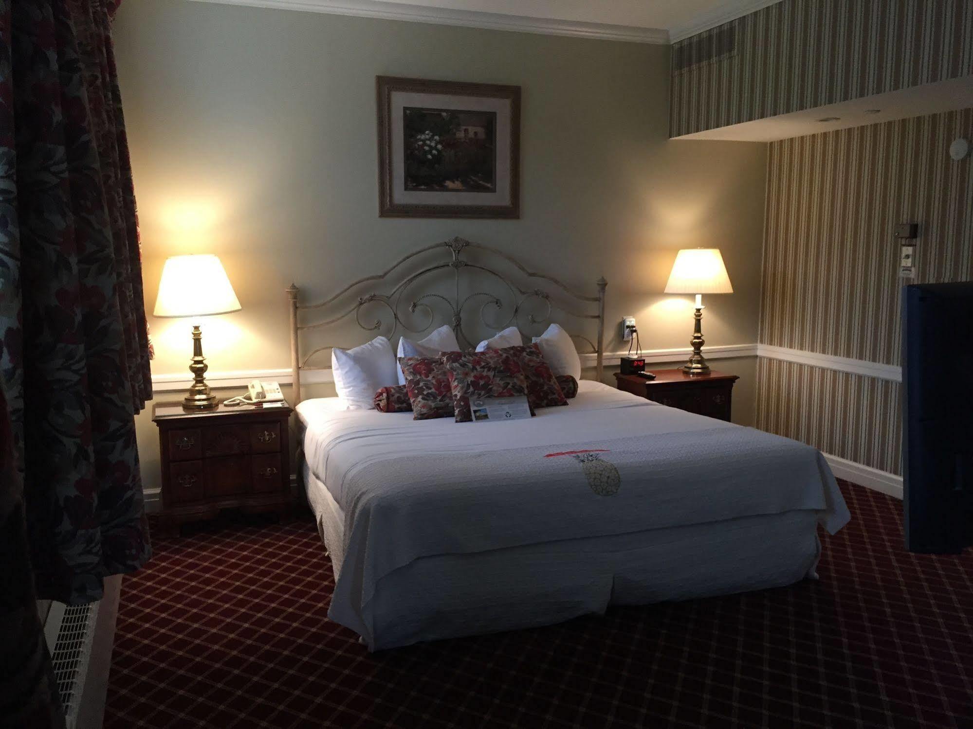 Perry Hotel Petoskey Bagian luar foto